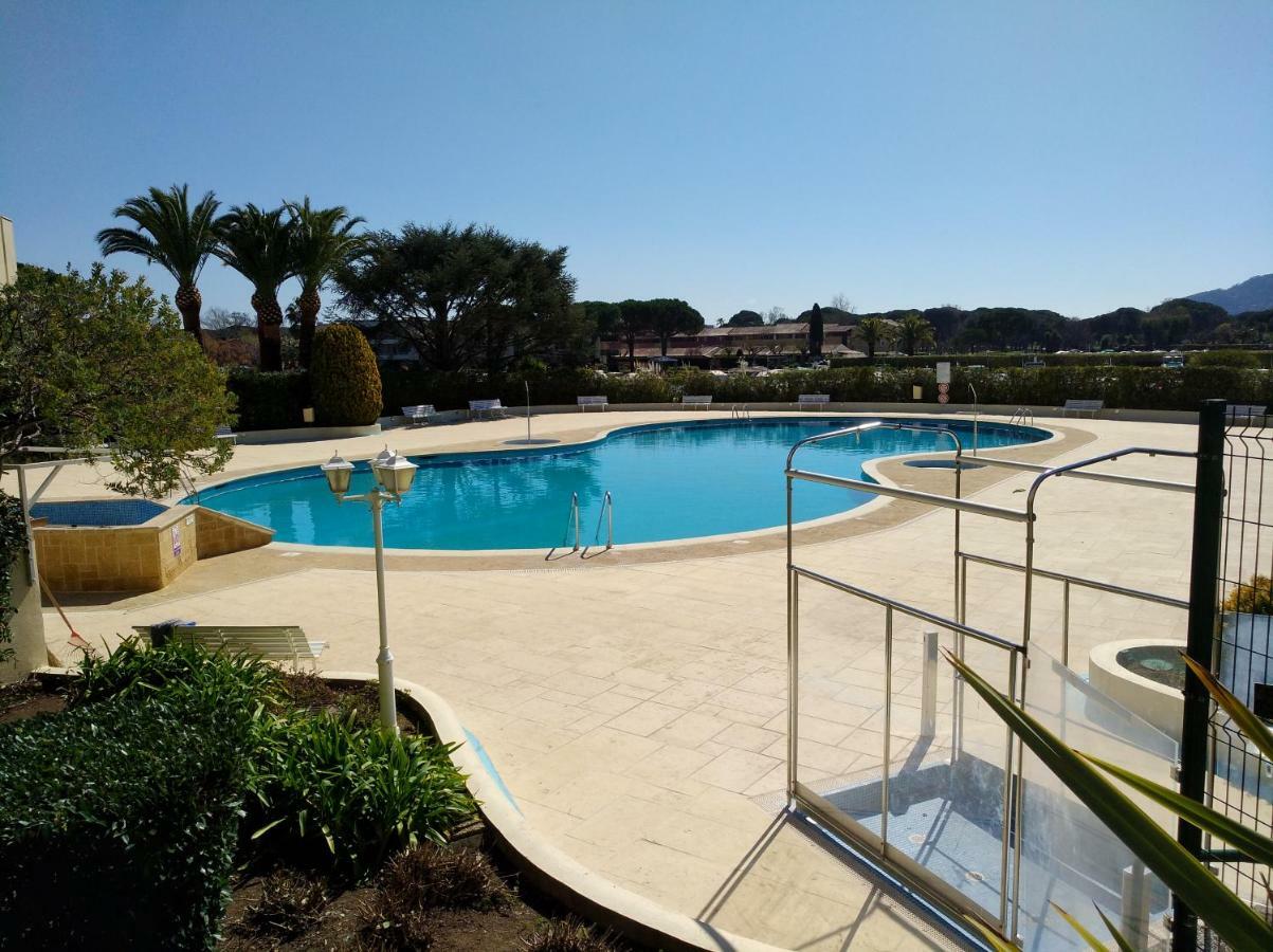 Studio Cannes Marina Манделю-ла-Напул Екстериор снимка